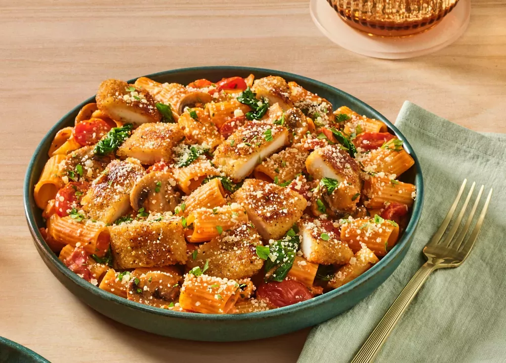 Rigatoni Rosa with Parmesan Crusted Chicken